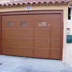 porte-garage-faux bois-portillon